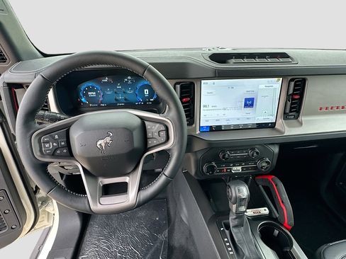 New 2026 Ford Bronco Outer Banks AWD/4WD image 7