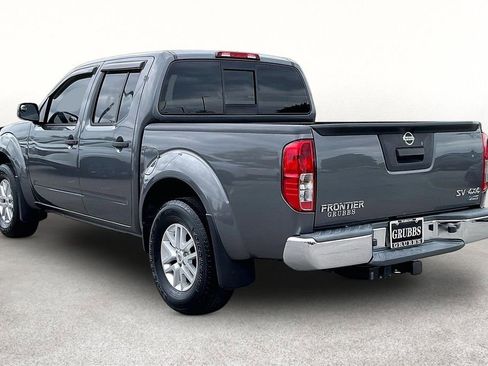 Used 2019 Nissan Frontier SV image 16