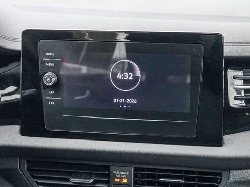 Used 2025 Volkswagen Jetta Sport image 13