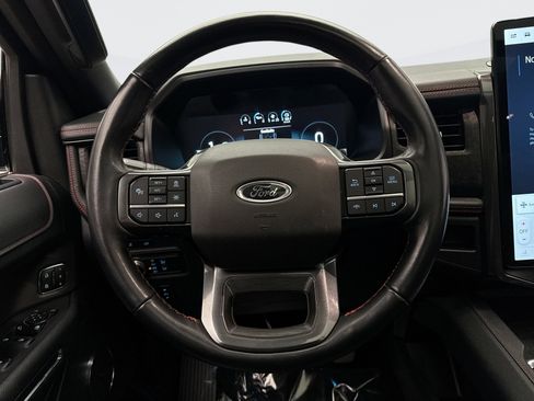 Used 2022 Ford Expedition Max Limited image 12