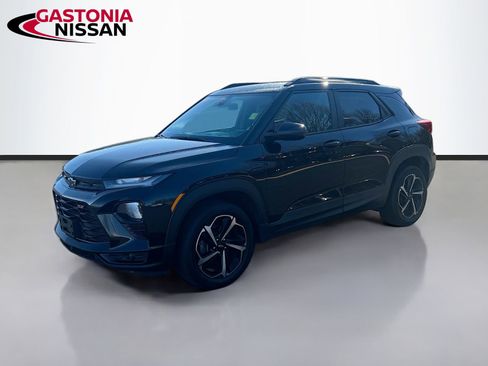 Used 2021 Chevrolet TrailBlazer RS w/ Convenience Package image 3