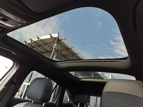 Used 2026 Mercedes-Benz GLA 250 4MATIC image 10