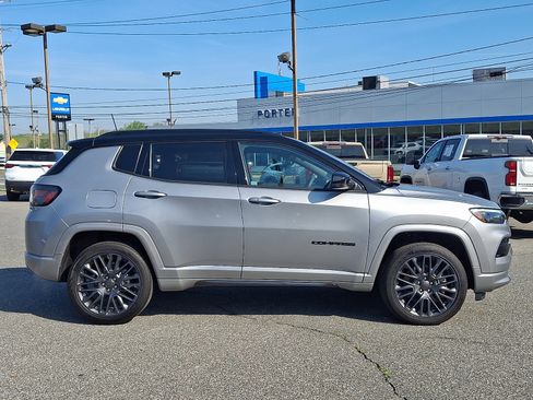 Used 2023 Jeep Compass High Altitude AWD/4WD image 7