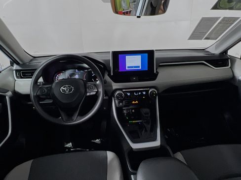 Used 2025 Toyota RAV4 XLE w/ Convenience Package FWD image 30