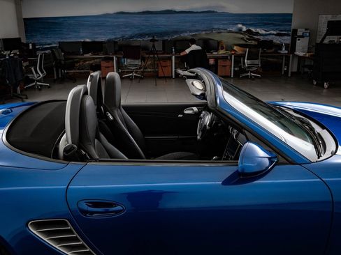 Used 2009 Porsche Boxster S image 25