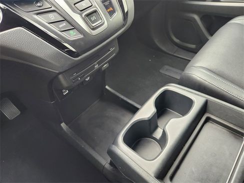Certified 2023 Honda Odyssey Touring image 18