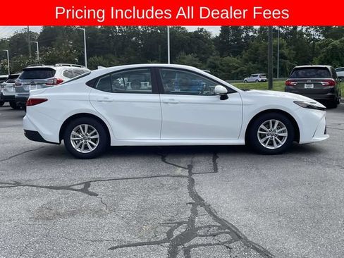 Used 2025 Toyota Camry LE FWD image 6