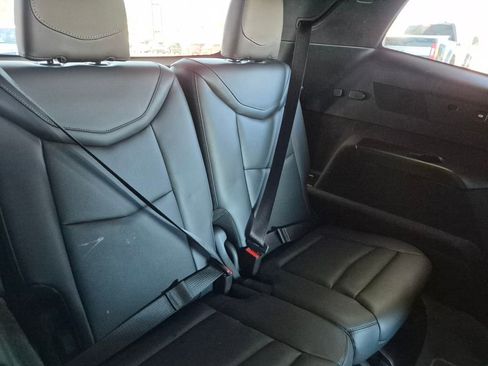 Used 2025 Cadillac XT6 Premium Luxury FWD image 22