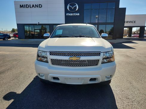 Used 2014 Chevrolet Tahoe LTZ image 2