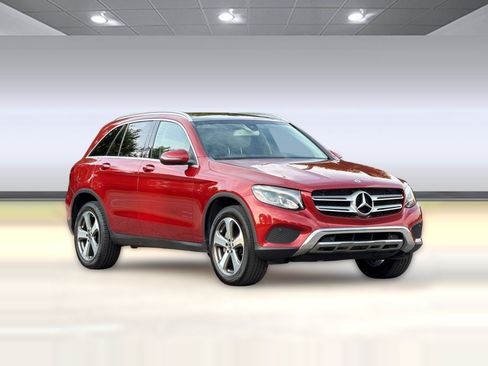 Used 2019 Mercedes-Benz GLC 300 image 7