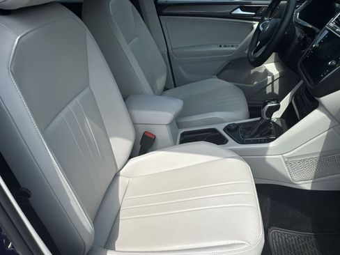 Used 2023 Volkswagen Tiguan SE image 20