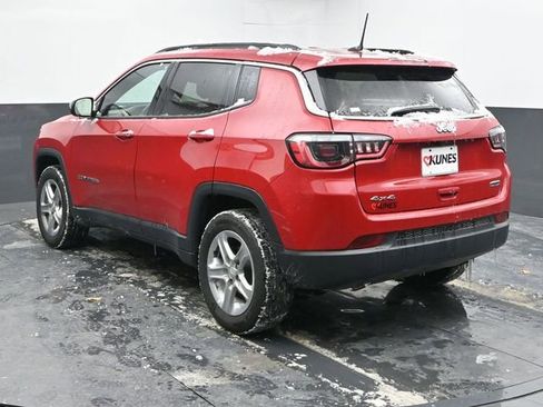 Used 2024 Jeep Compass Latitude image 8