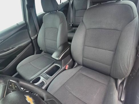 Used 2017 Chevrolet Cruze LT FWD image 11