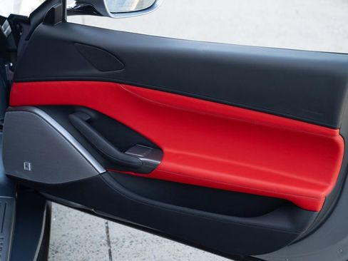 Certified 2022 Ferrari Portofino M Base image 55