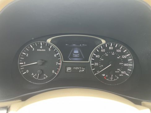 Used 2015 Nissan Pathfinder SL w/ Trailer Tow Package AWD/4WD image 18