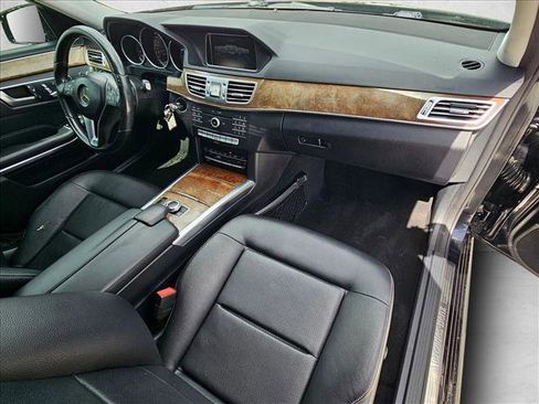 Used 2016 Mercedes-Benz E 250 Sedan image 19