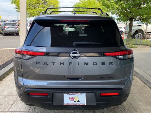 Used 2023 Nissan Pathfinder SV w/ Black Appearance Package image 6