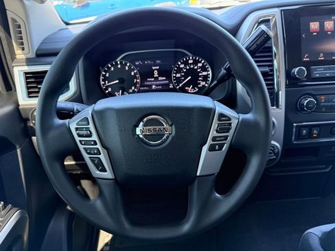 Used 2021 Nissan Titan SV w/ Accessory Utility Package AWD/4WD image 18