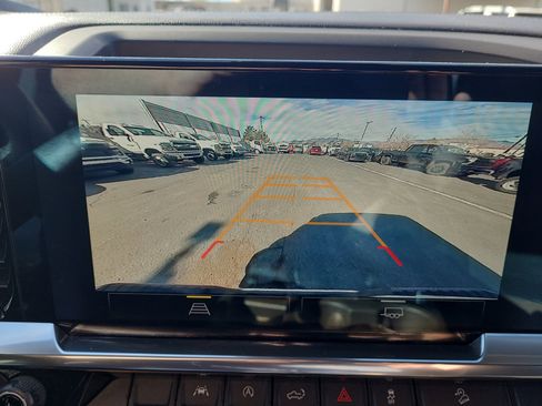 Used 2024 Chevrolet Silverado 1500 LT w/ Z71 Off-Road Package image 19