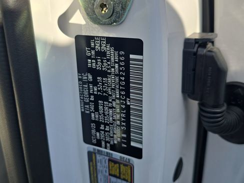 New 2026 Kia Sorento S w/ S Panoramic Sunroof Package image 37