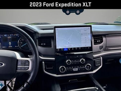 Used 2023 Ford Expedition XLT AWD/4WD image 11