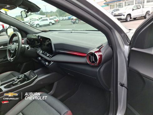 Used 2025 Chevrolet Equinox RS w/ Convenience Package III image 25