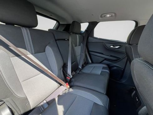 Used 2025 Chevrolet Blazer LT image 29