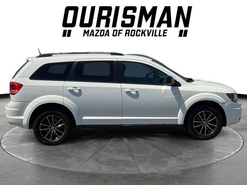 Used 2018 Dodge Journey SE w/ Blacktop Package FWD image 7