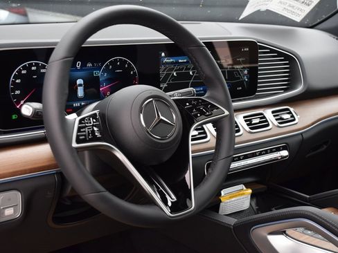New 2025 Mercedes-Benz GLE 580 4MATIC image 18