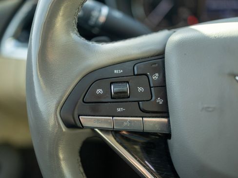 Used 2020 Cadillac XT6 Premium Luxury image 31