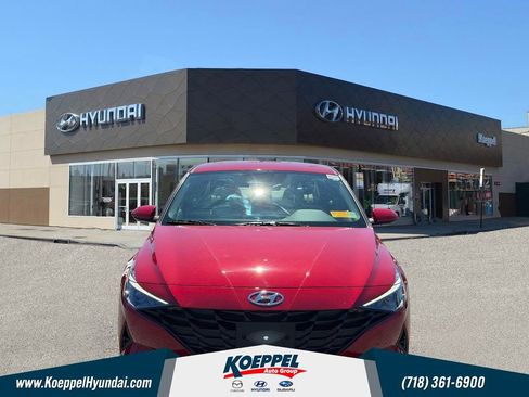 Certified 2023 Hyundai Elantra SEL w/ Convenience Package FWD image 2