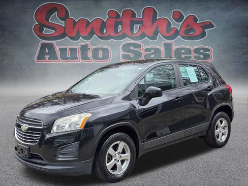 Used 2015 Chevrolet Trax LS image 3