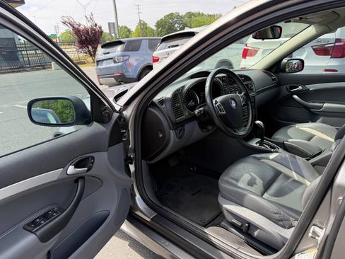 Used 2005 Saab 9-3 Aero image 7