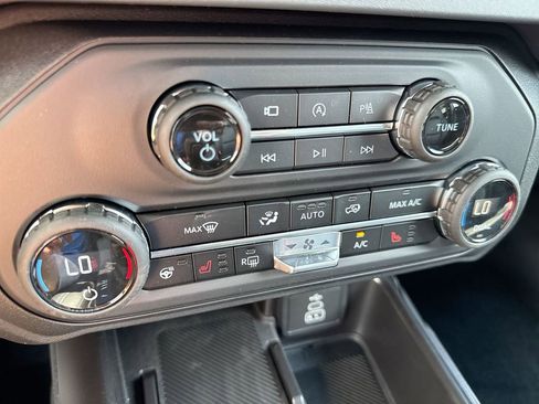 New 2026 Ford Bronco Outer Banks AWD/4WD image 17