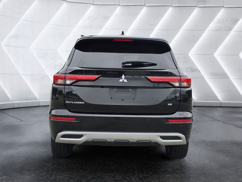 Used 2024 Mitsubishi Outlander SE FWD image 4