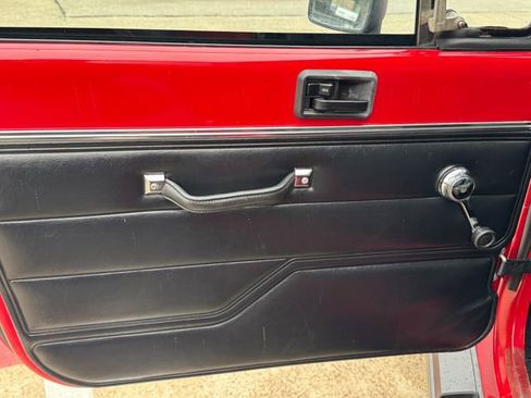 Used 1987 Jeep Wrangler Base image 20