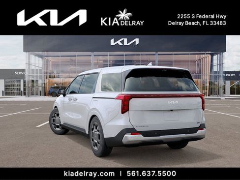 New 2025 Kia Carnival EX image 4