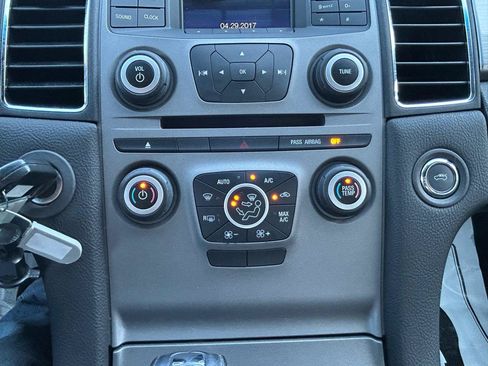 Used 2017 Ford Taurus SEL AWD/4WD image 23