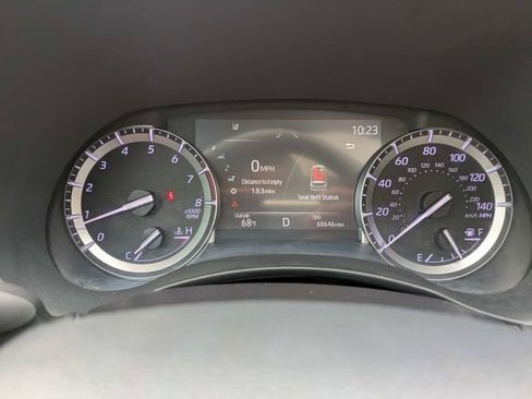 Used 2022 Toyota Highlander XLE image 30