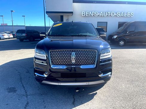 Used 2021 Lincoln Navigator Reserve image 3