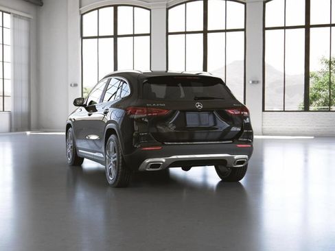 Certified 2023 Mercedes-Benz GLA 250 4MATIC image 28