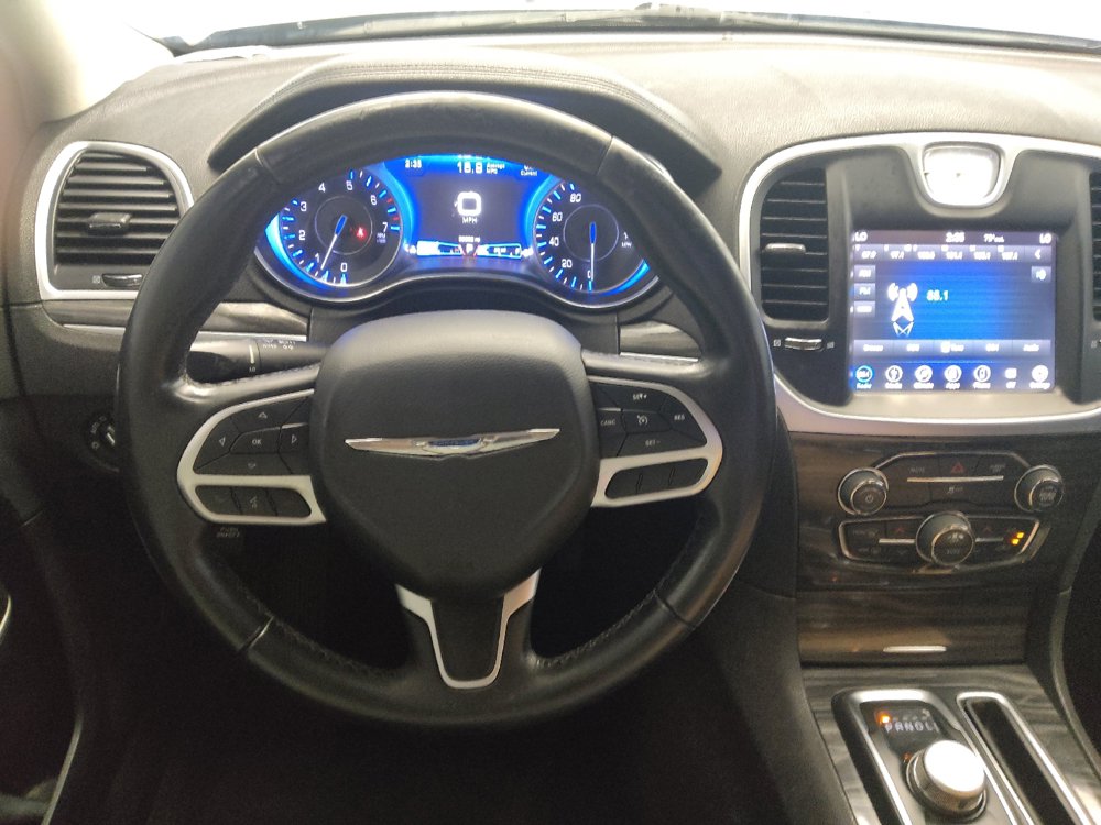 Used 2019 Chrysler 300 Touring w/ Sport Appearance Package RWD image 22