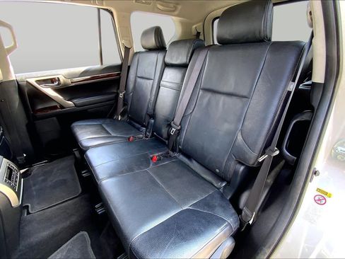 Used 2015 Lexus GX 460 w/ Premium Package AWD/4WD image 20