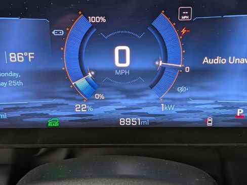Used 2025 Chevrolet Blazer EV LT AWD/4WD image 21