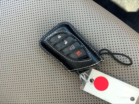 Used 2023 Lexus GX 460 Premium image 14