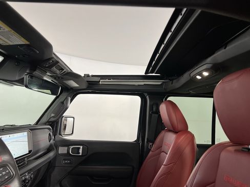 Used 2024 Jeep Wrangler Unlimited Rubicon 392 image 25