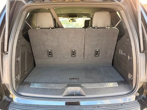 Used 2025 GMC Yukon Denali AWD/4WD image 18