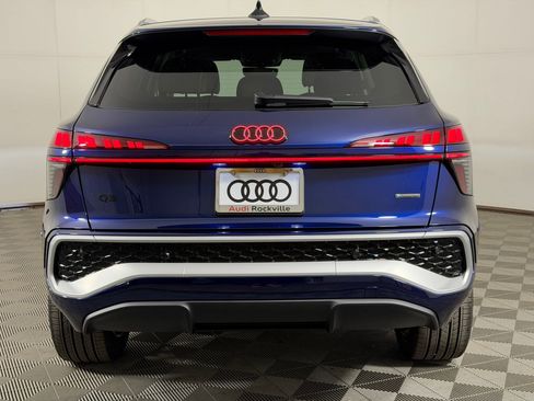 New 2026 Audi Q3 quattro 2.0T AWD/4WD image 10