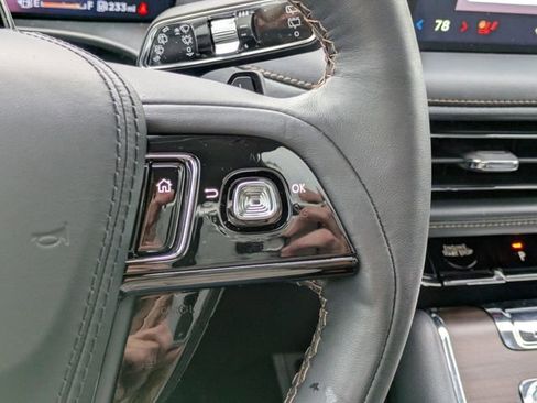 New 2025 Lincoln Aviator Reserve w/ Luxury Package image 23