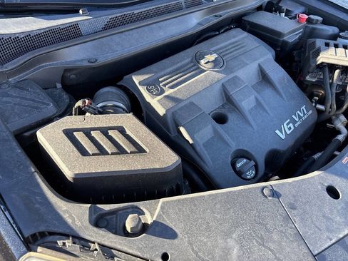 Used 2015 Chevrolet Equinox LTZ image 29